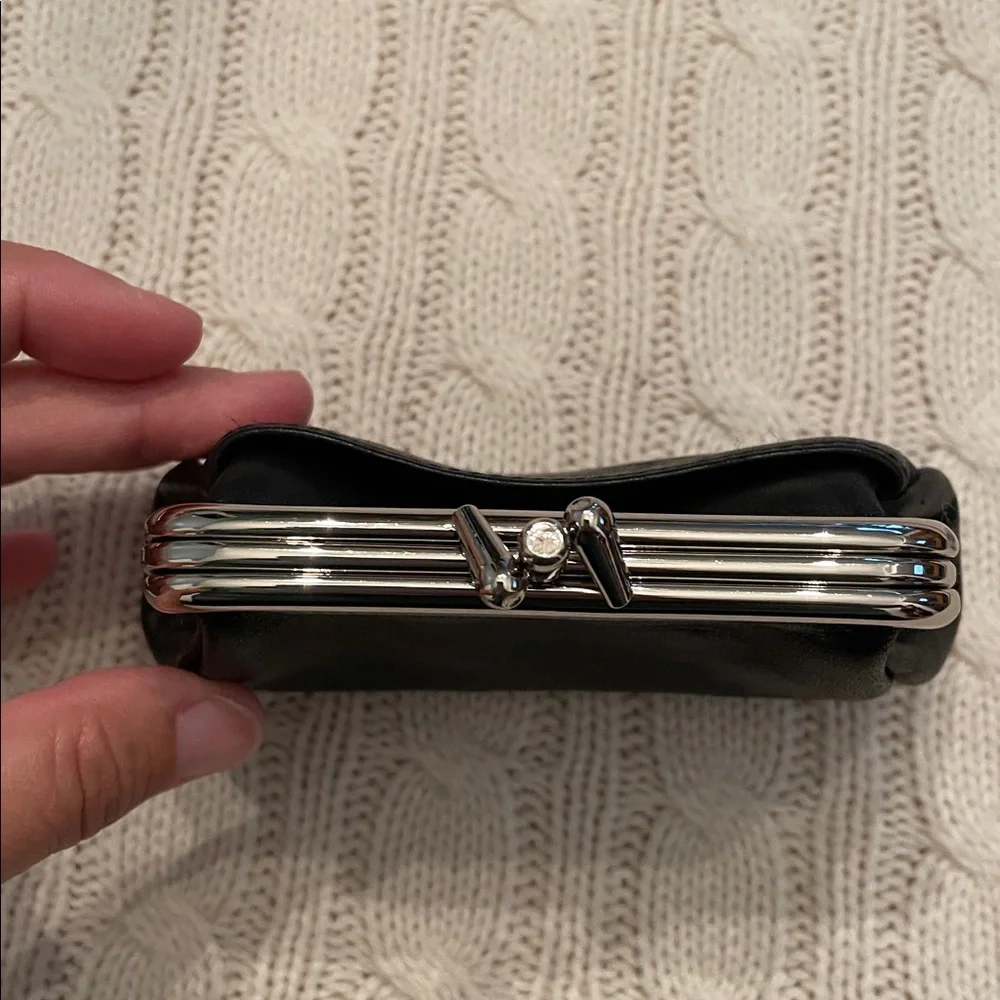 Buxton velvet touch cowhide black leather double clasp coin purse w/ side pocket - Picture 9 of 9